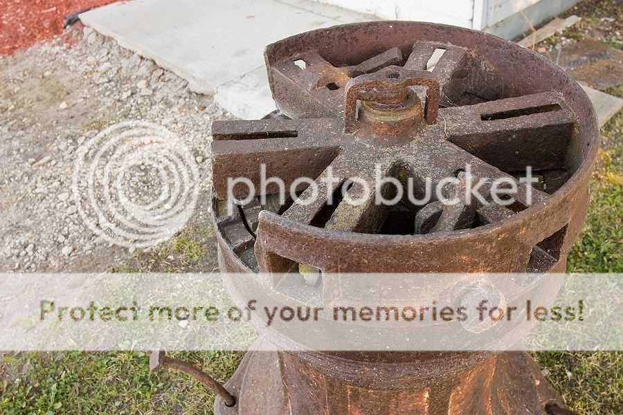 IMAGE: http://i735.photobucket.com/albums/ww357/oldvultureface/POTN/IMG_7888.jpg